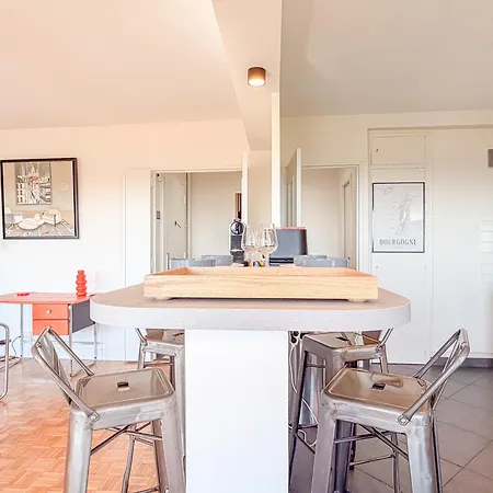 Le Drapeau Apartmán Dijon